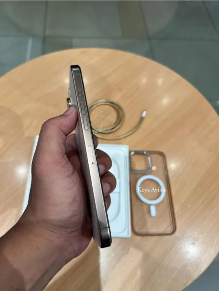 iPhone 16 pro max 512 GB in Benin