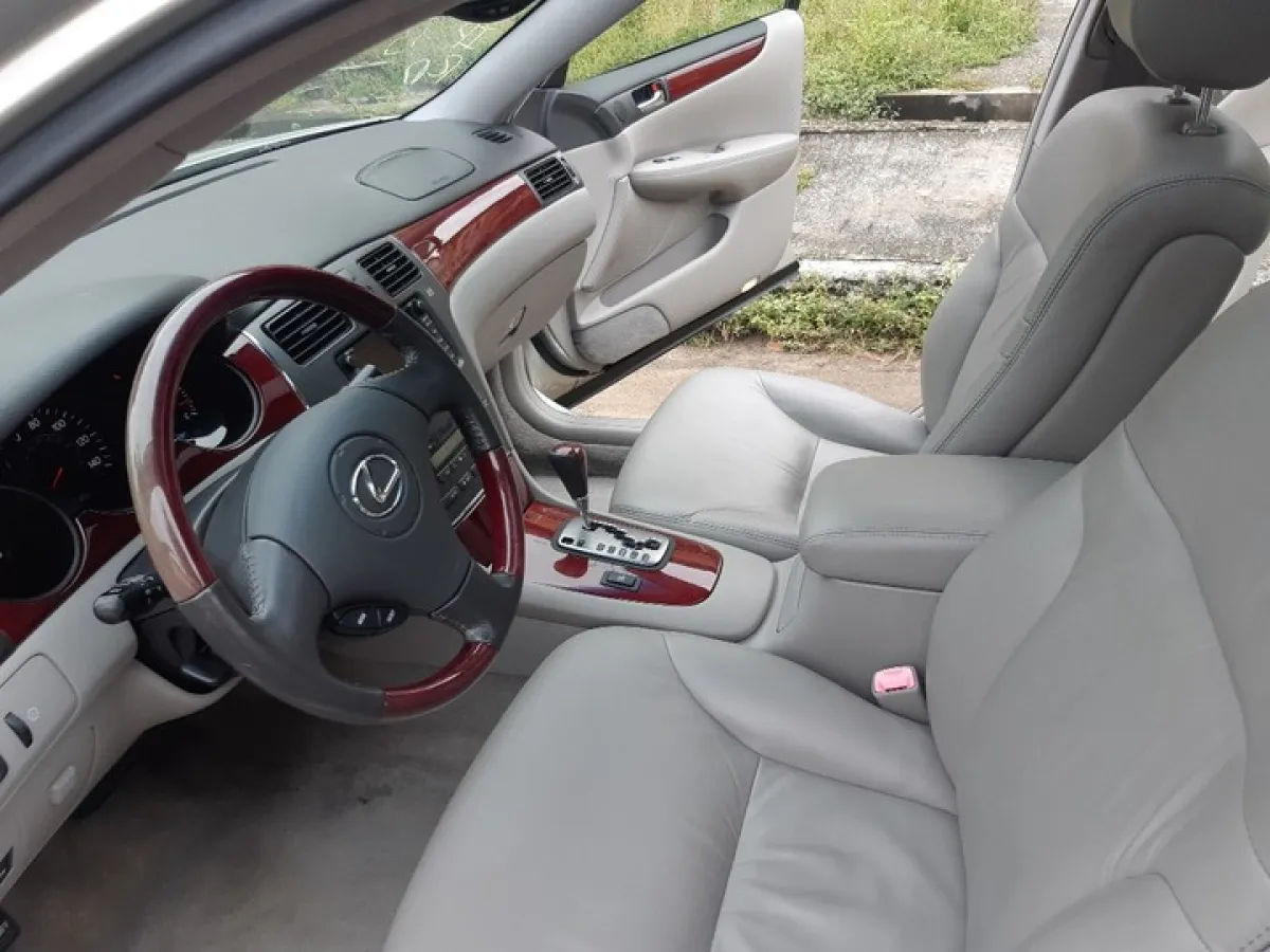 Lexus ES for sale - Image 2