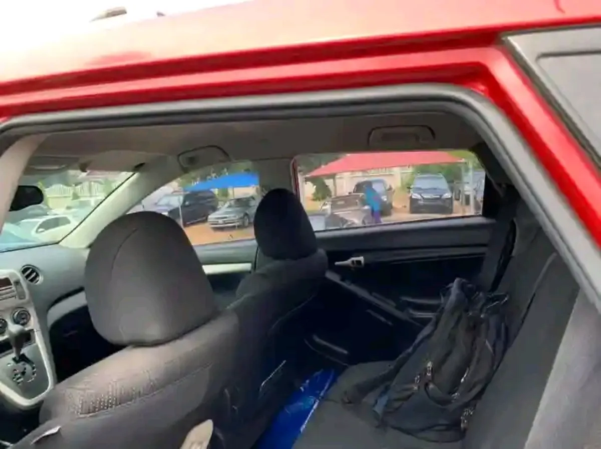 Cool Pontiac vibe for sale - Image 2