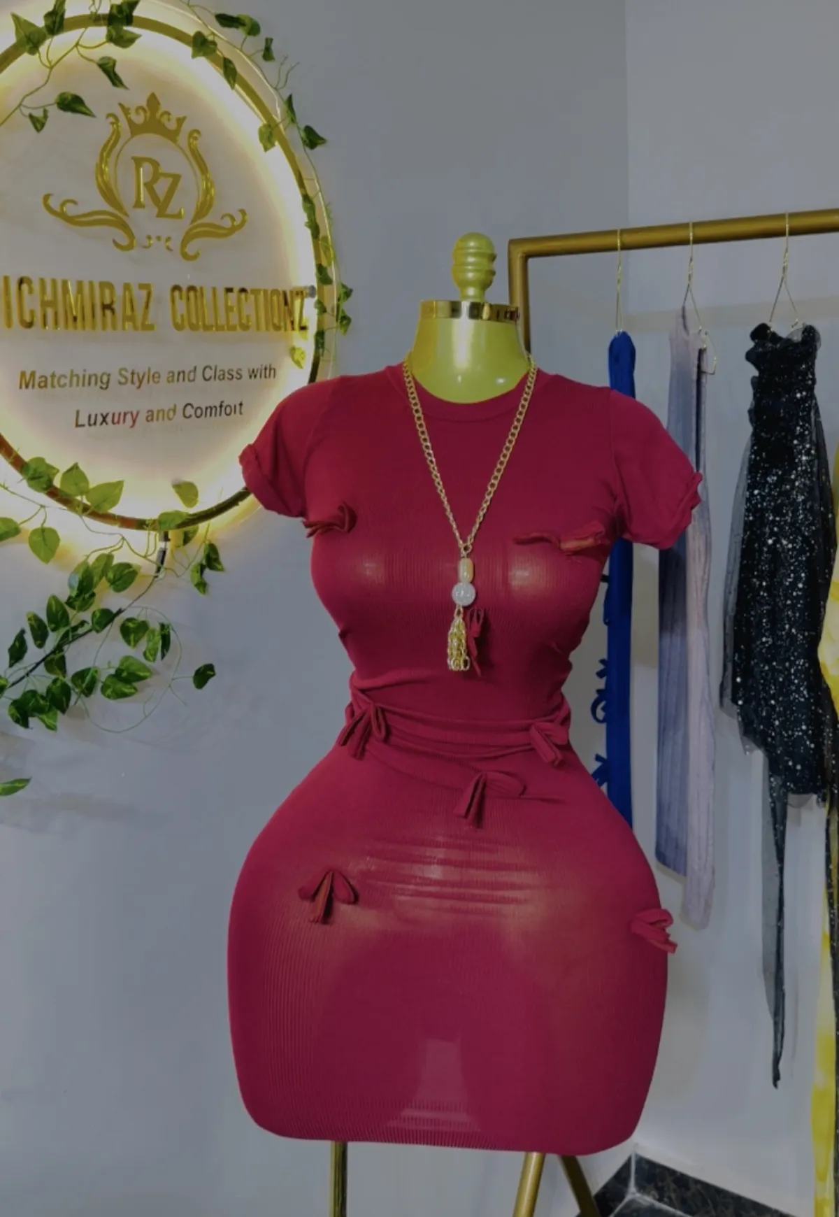 Stretchy bodycon dress available - Image 2