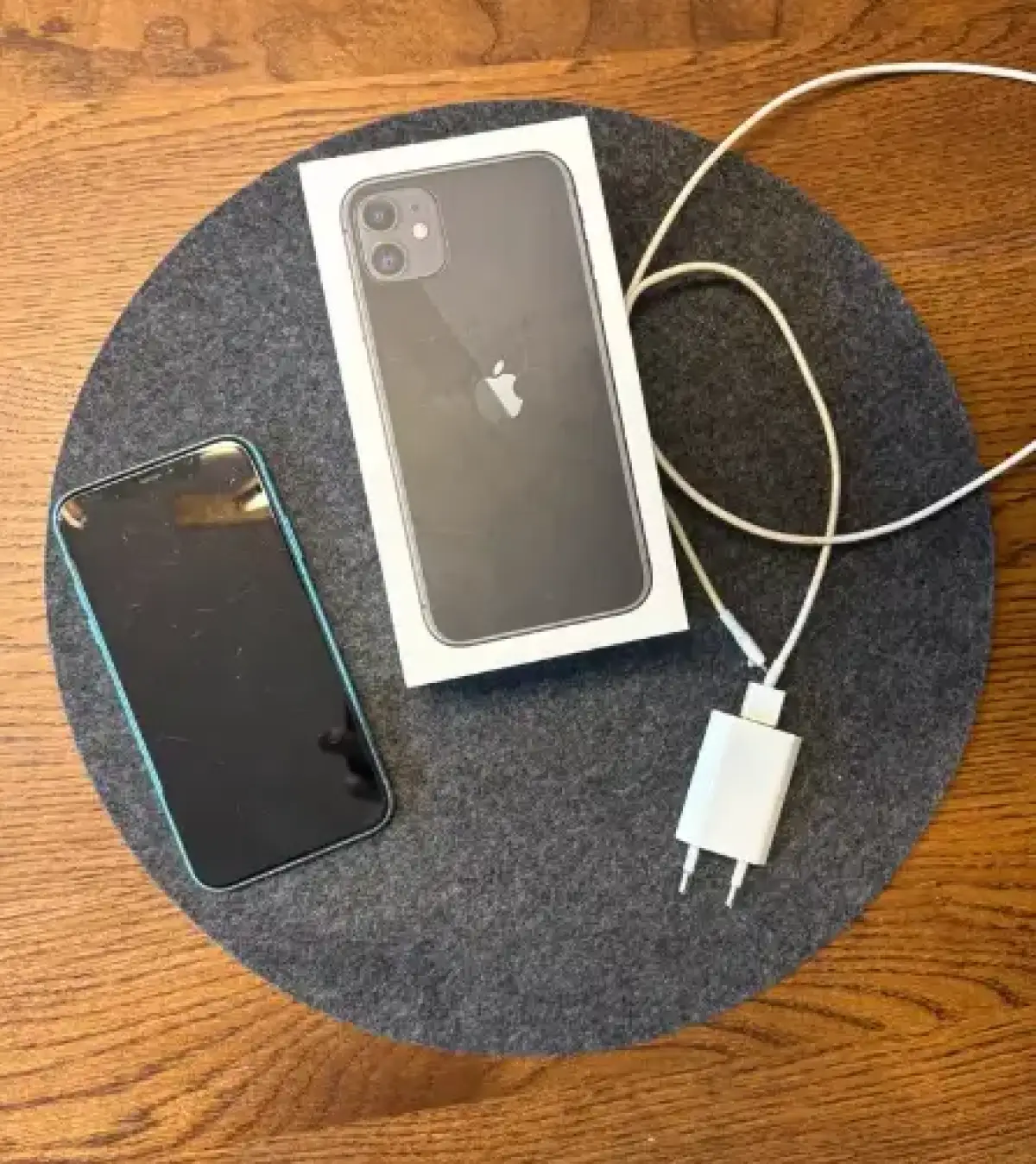 Apple iPhone 11 (Turquoise) 64GB - Image 2