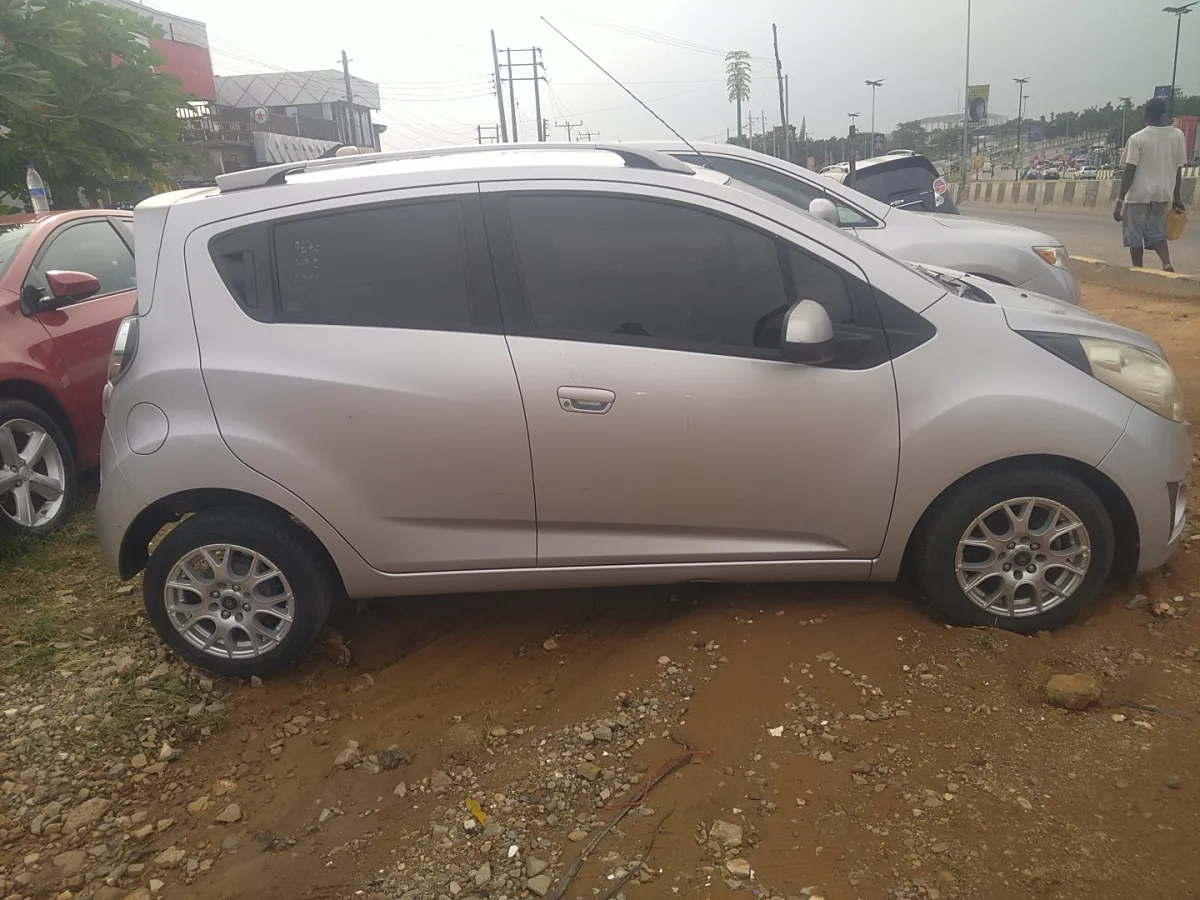 Foreign Tata Jazz - Image 2