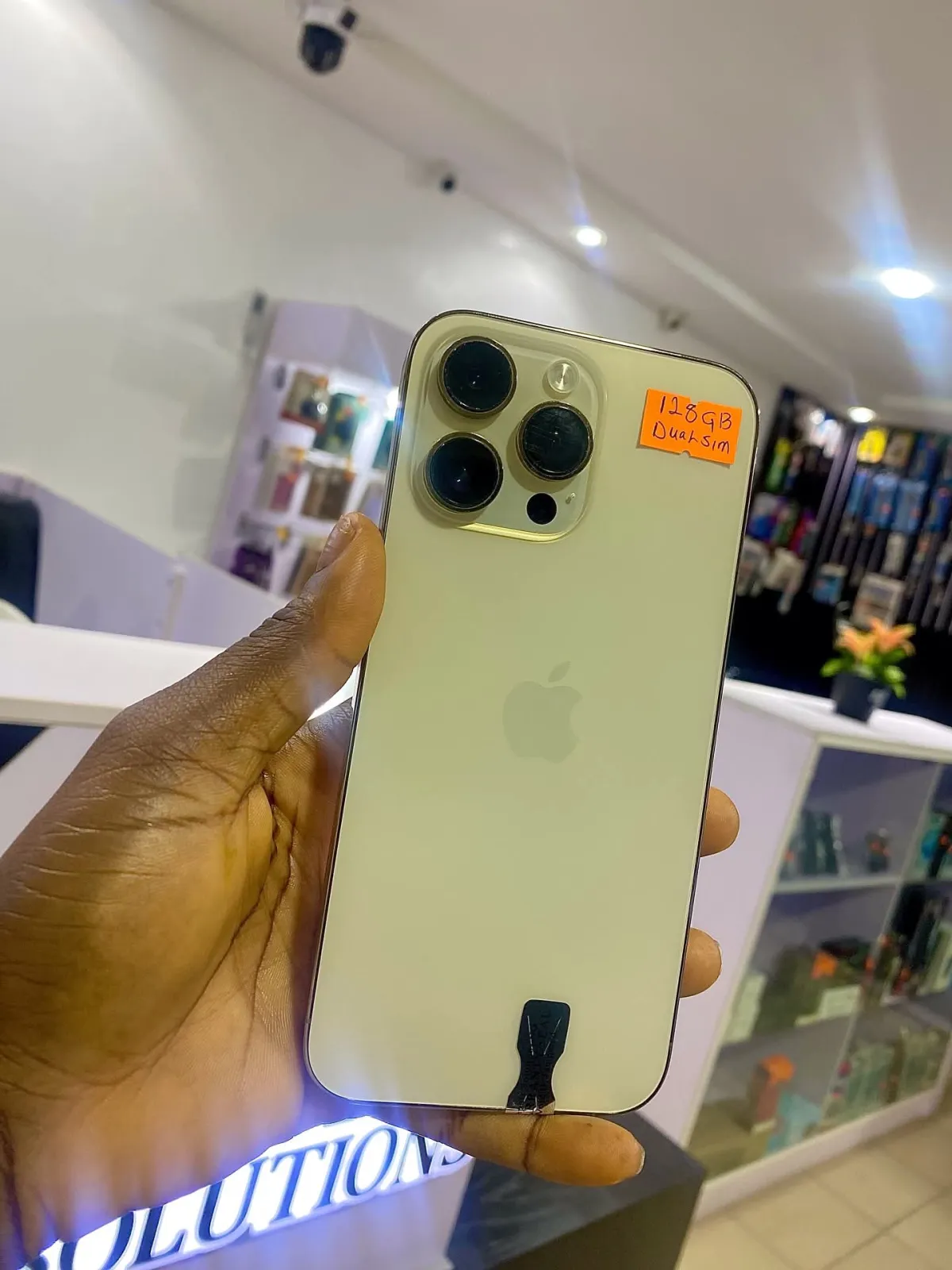 iPhone 14 Pro Max in Benin - Image 1
