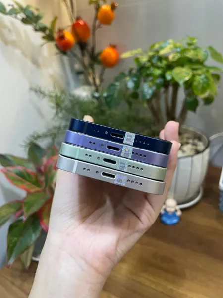 iPhone 12 mini in Benin