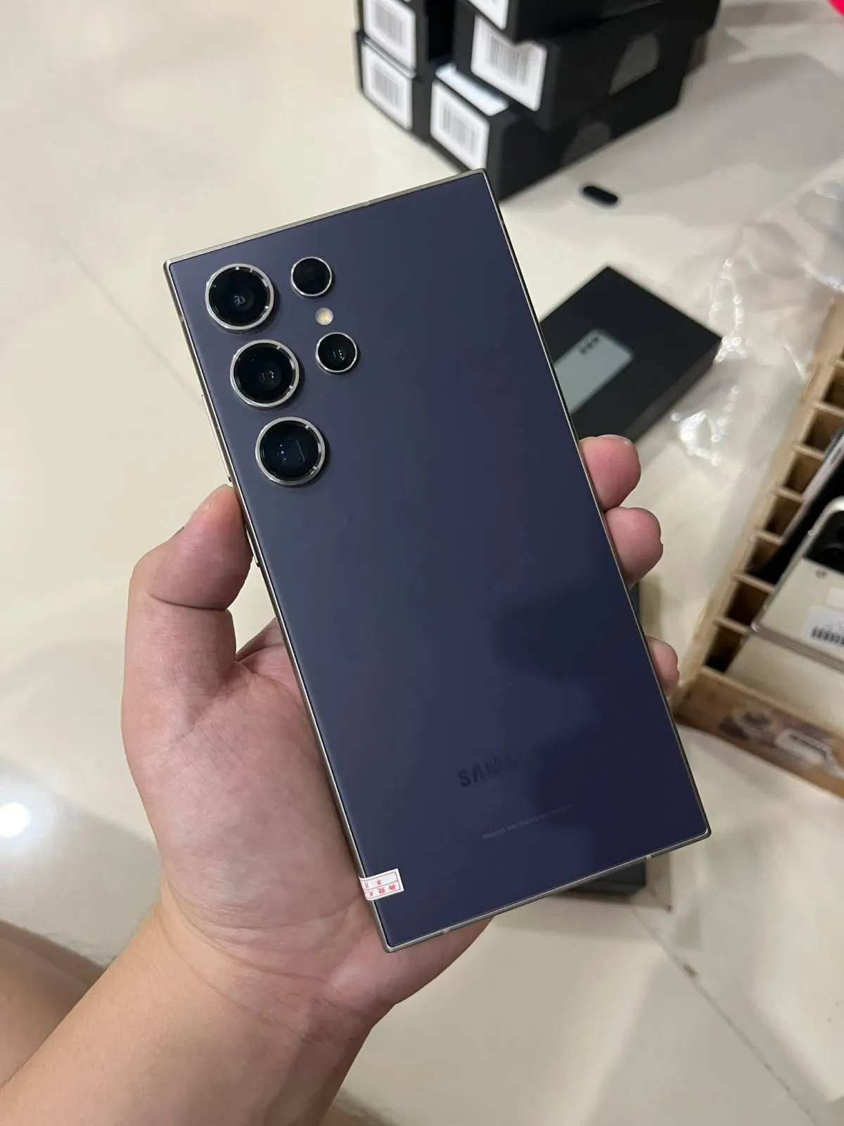 Samsung galaxy S24 256GB in Benin - Image 3