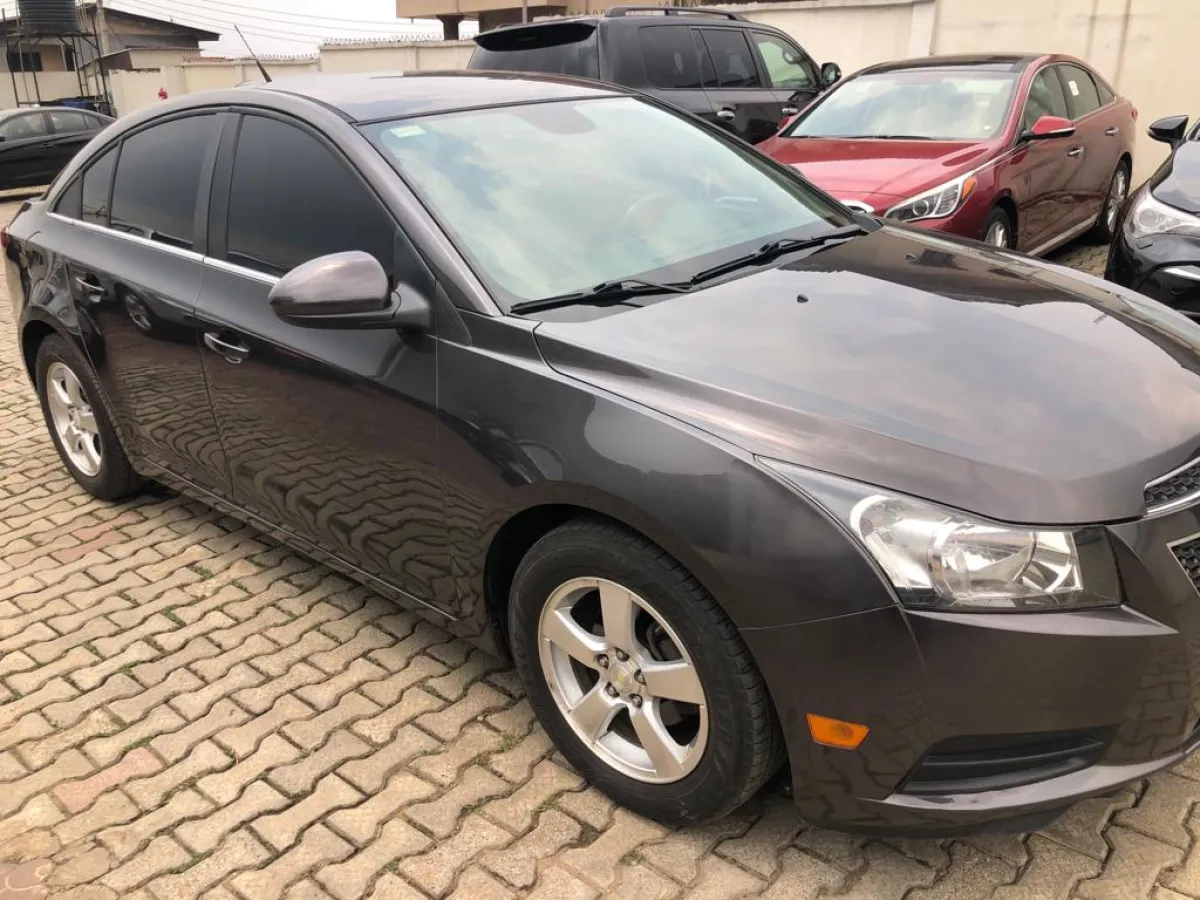 Chevrolet Cruiser Lt 2014 Model Black - Image 3