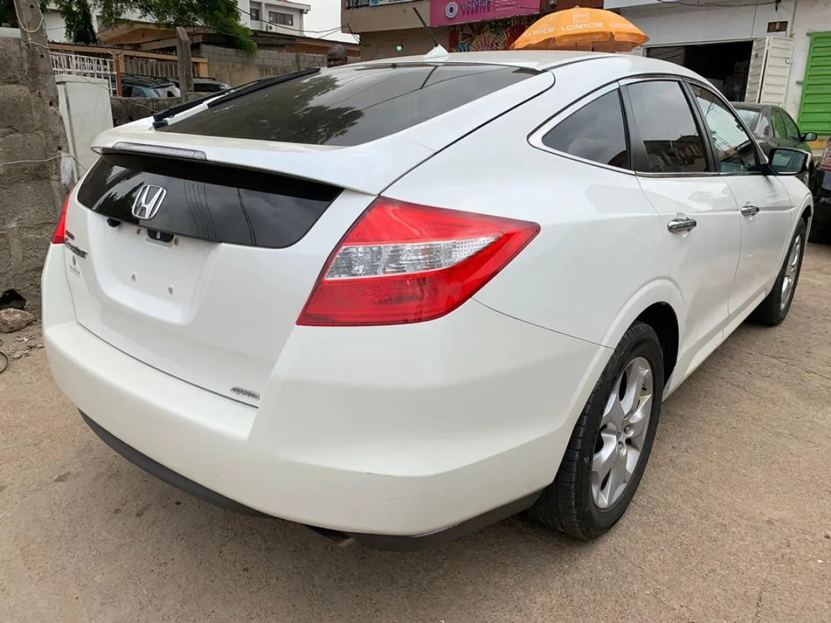 Foreign used 2010 Honda Crosstour - Image 1