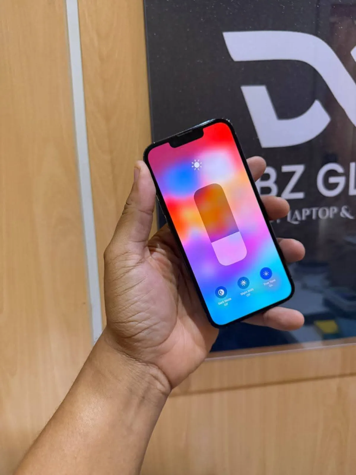 All sweet iPhone available in Benin - Image 2