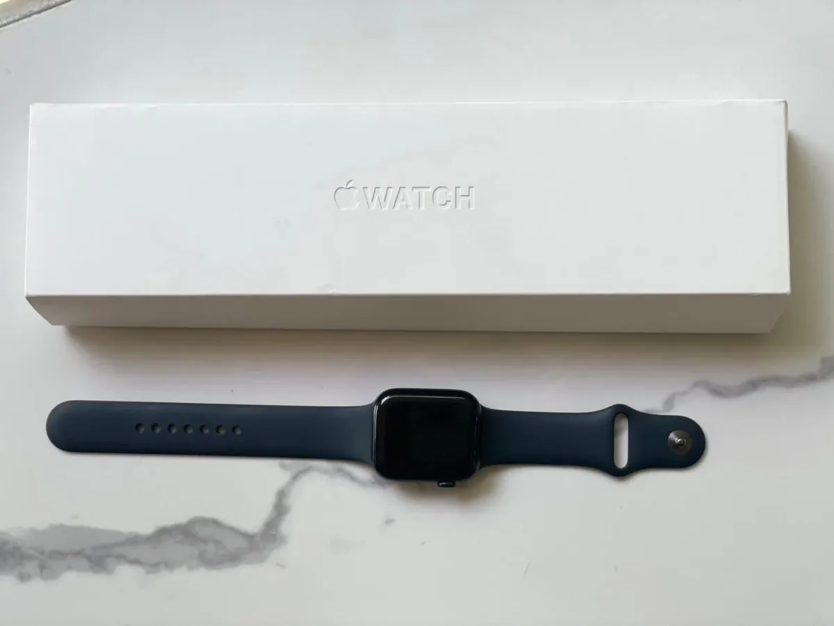 Series 7 apple watch in Benin - Image 3