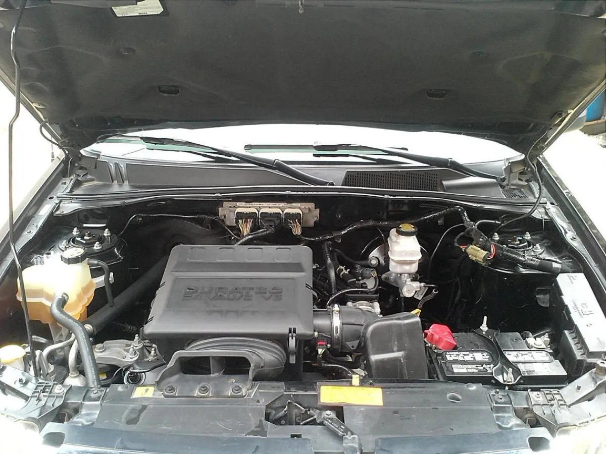 Tokunbo 2009 Ford Escape XLT - Image 2