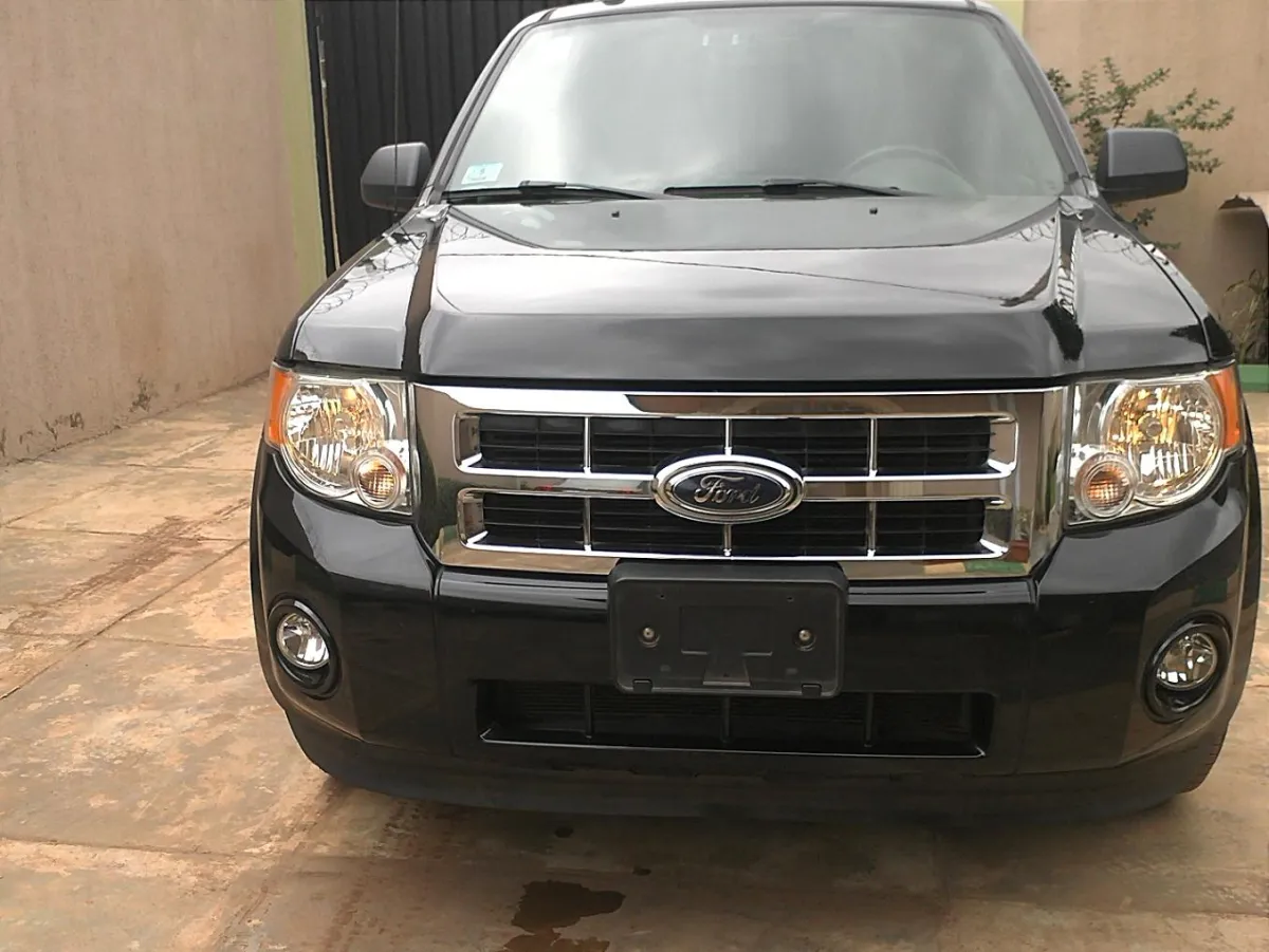Tokunbo 2009 Ford Escape XLT - Image 7