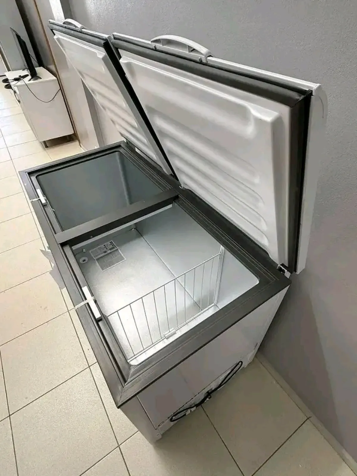 2 Doors Sunking Solar Deep Freezer - Image 3