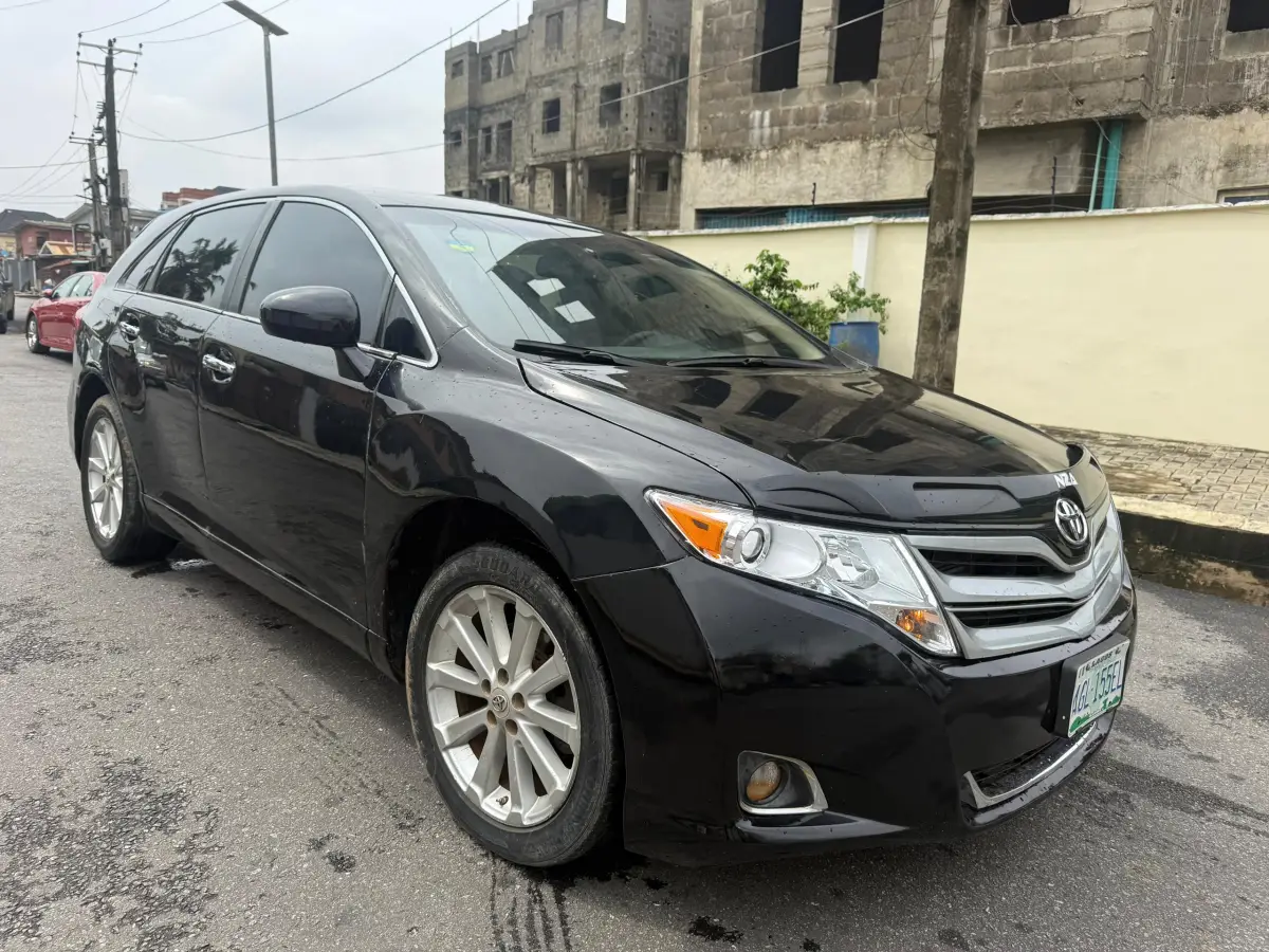 Toyota Venza - Image 11