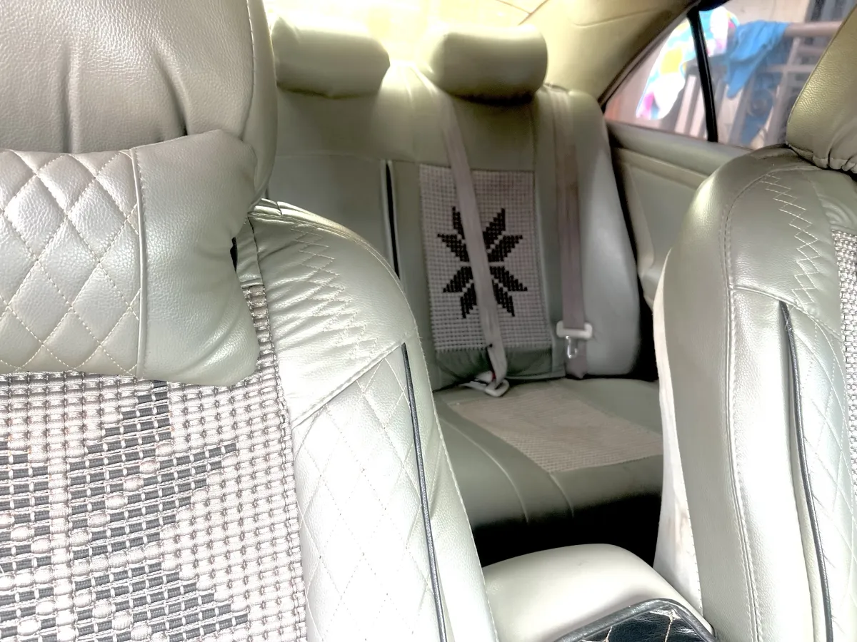 Neatly used Toyota Camry 08 - Image 6