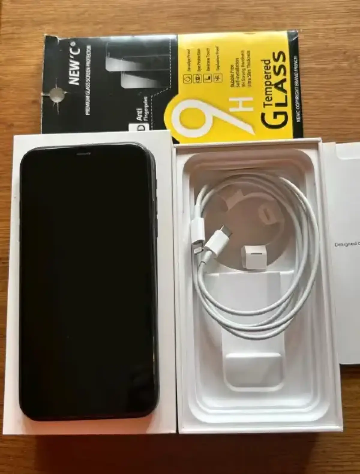 iPhone 11 Black 64 GB - Image 1