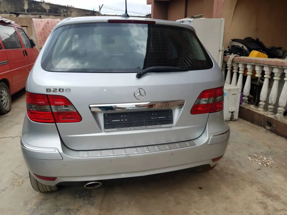Toks 2010 Mercedes Benz B200 - Image 3