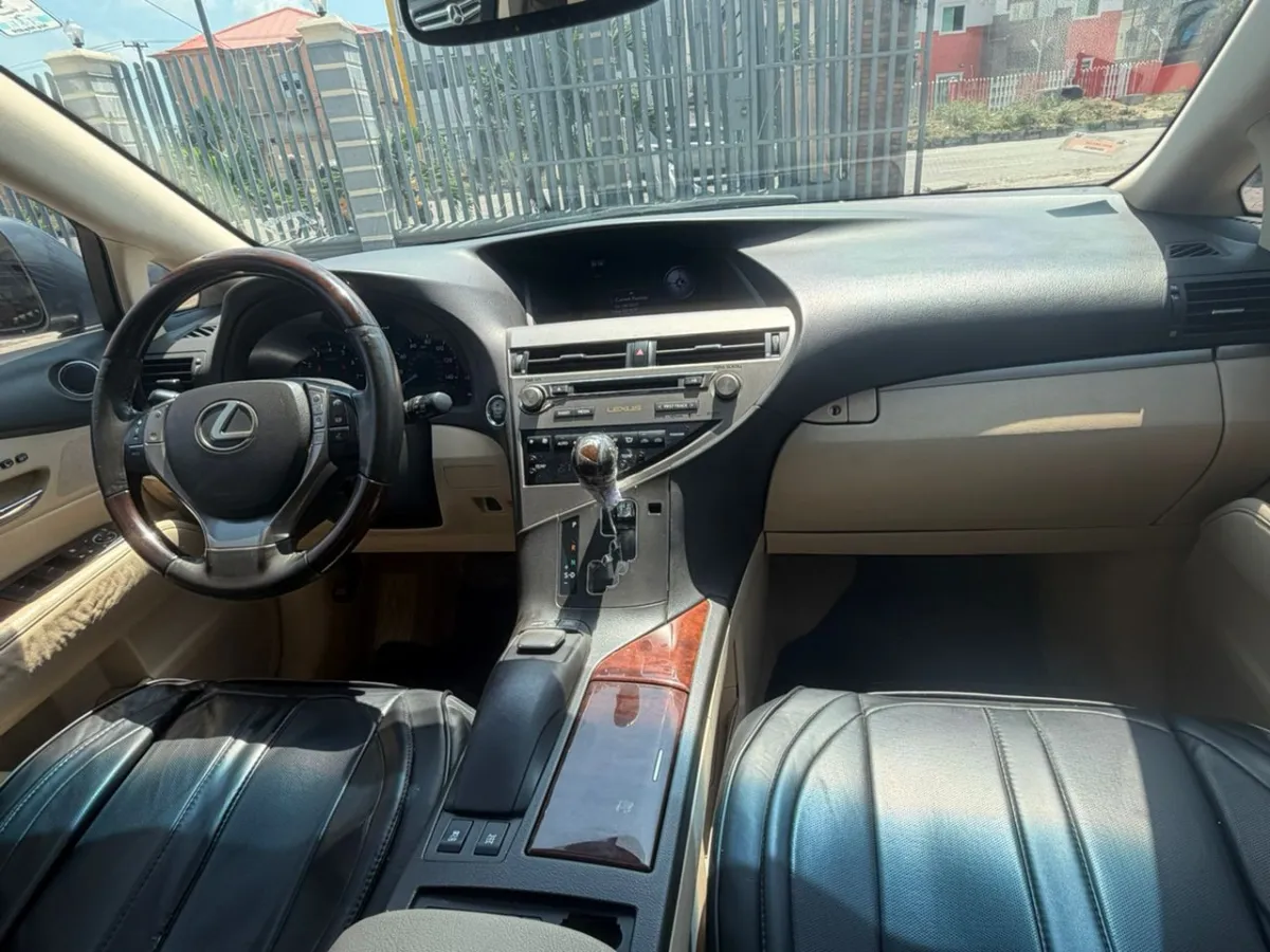 Lexus RX350 2014 Fullest Option - Image 4