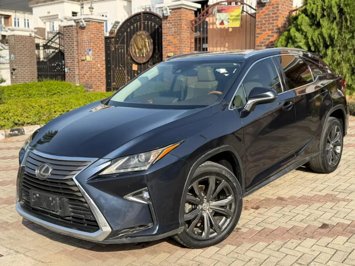 10 Months Used Lexus RX350 2016 Full Option - Image 1