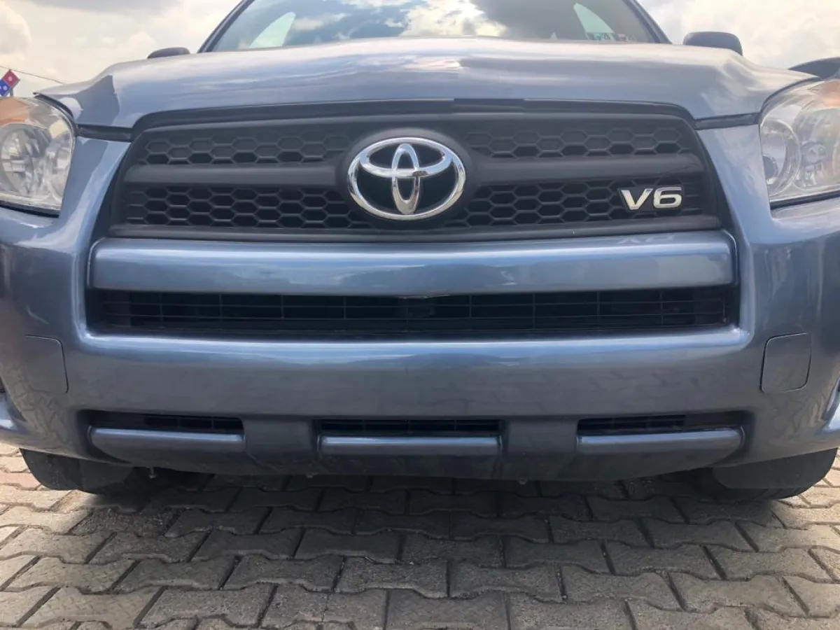 Toyota Rav 4 2009 Model For Sale - Image 1