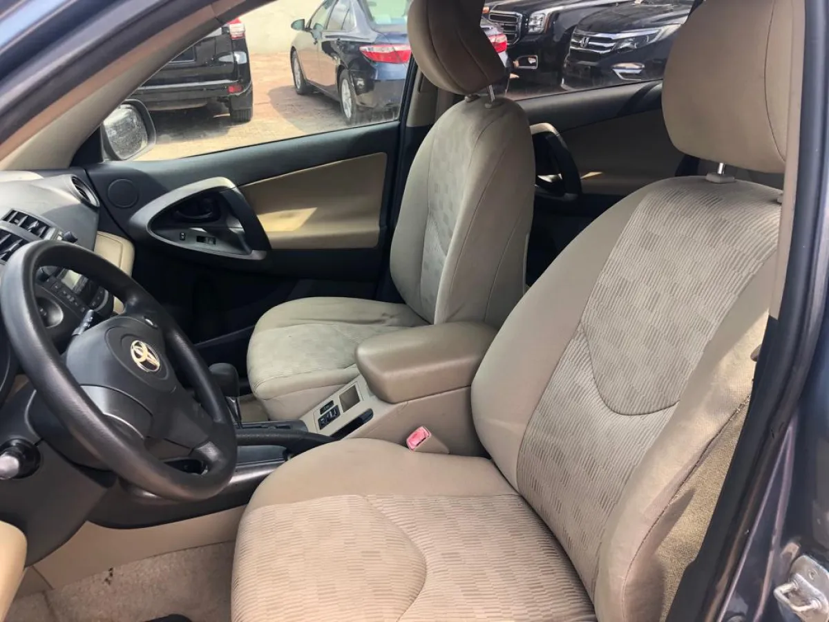 Toyota Rav 4 2009 Model For Sale - Image 3