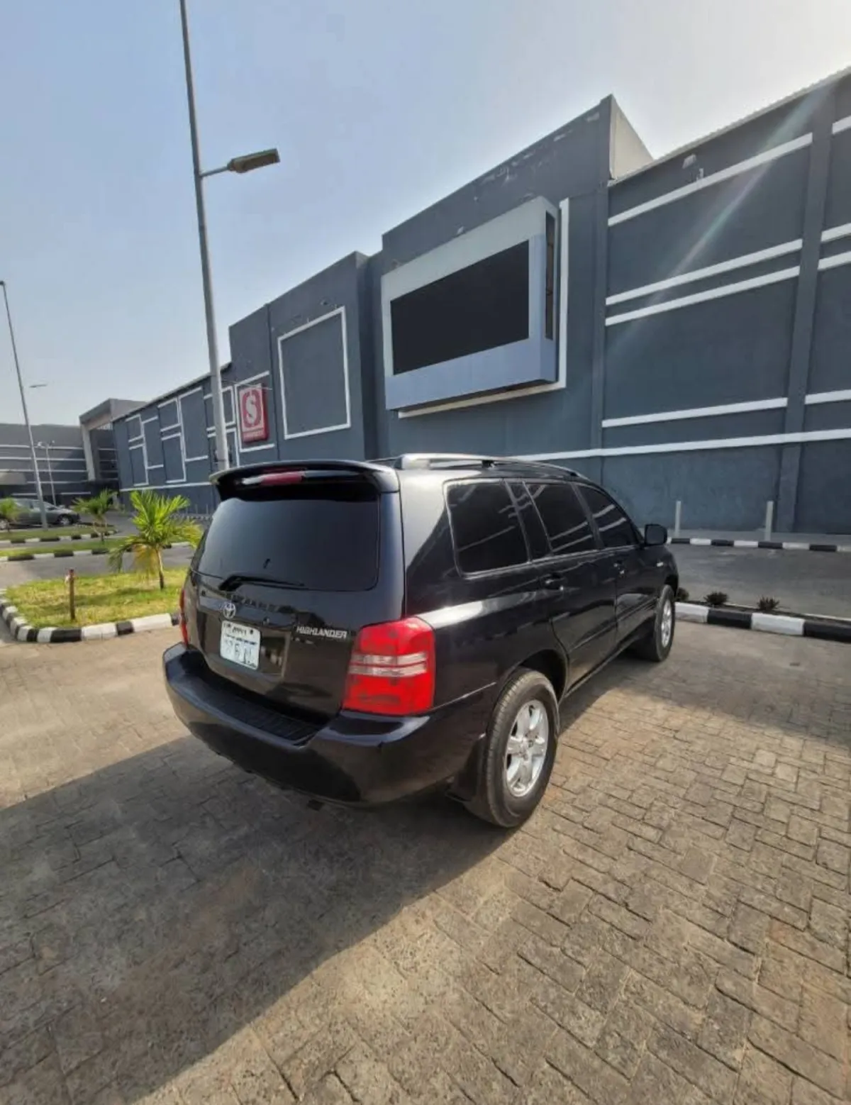 2003 Toyota highlander - Image 1