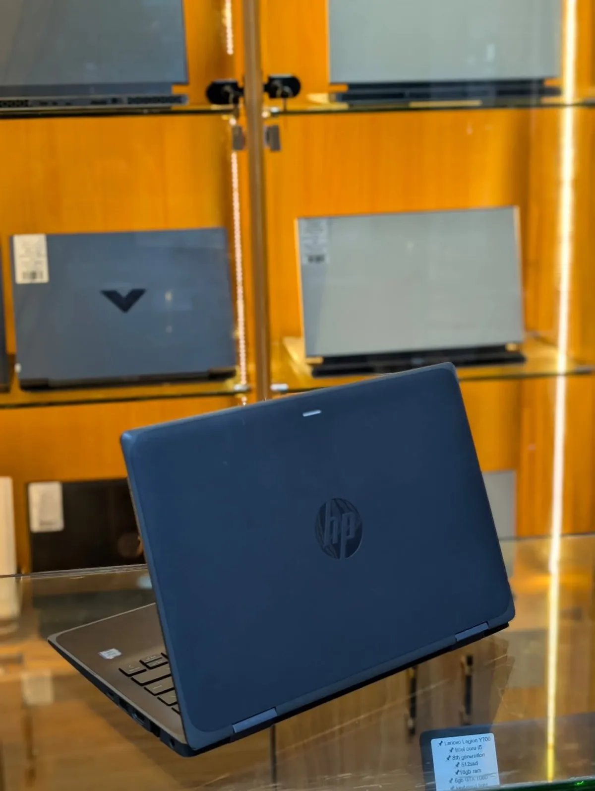 HP laptop in Benin - Image 2