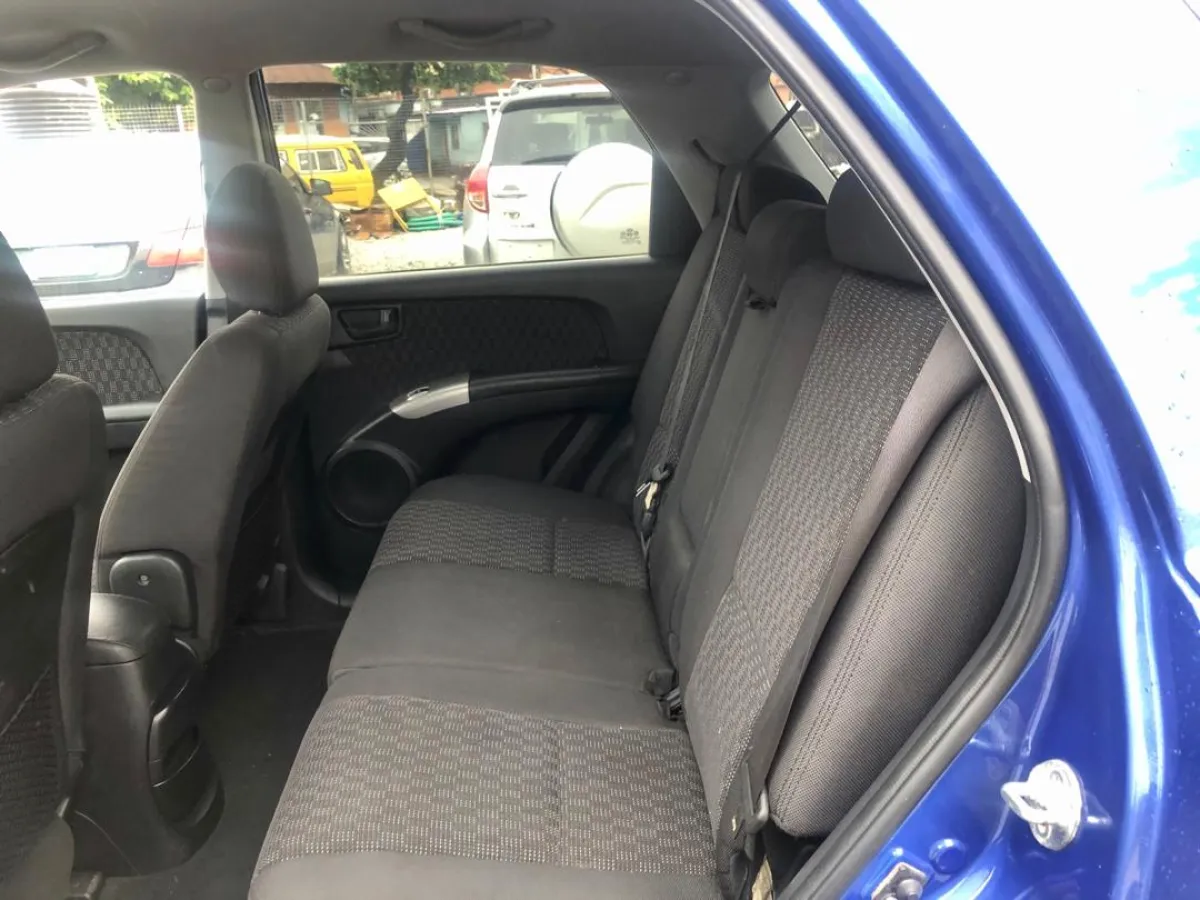 Very Clean Used Kia Sportage 2008 Model - Image 3