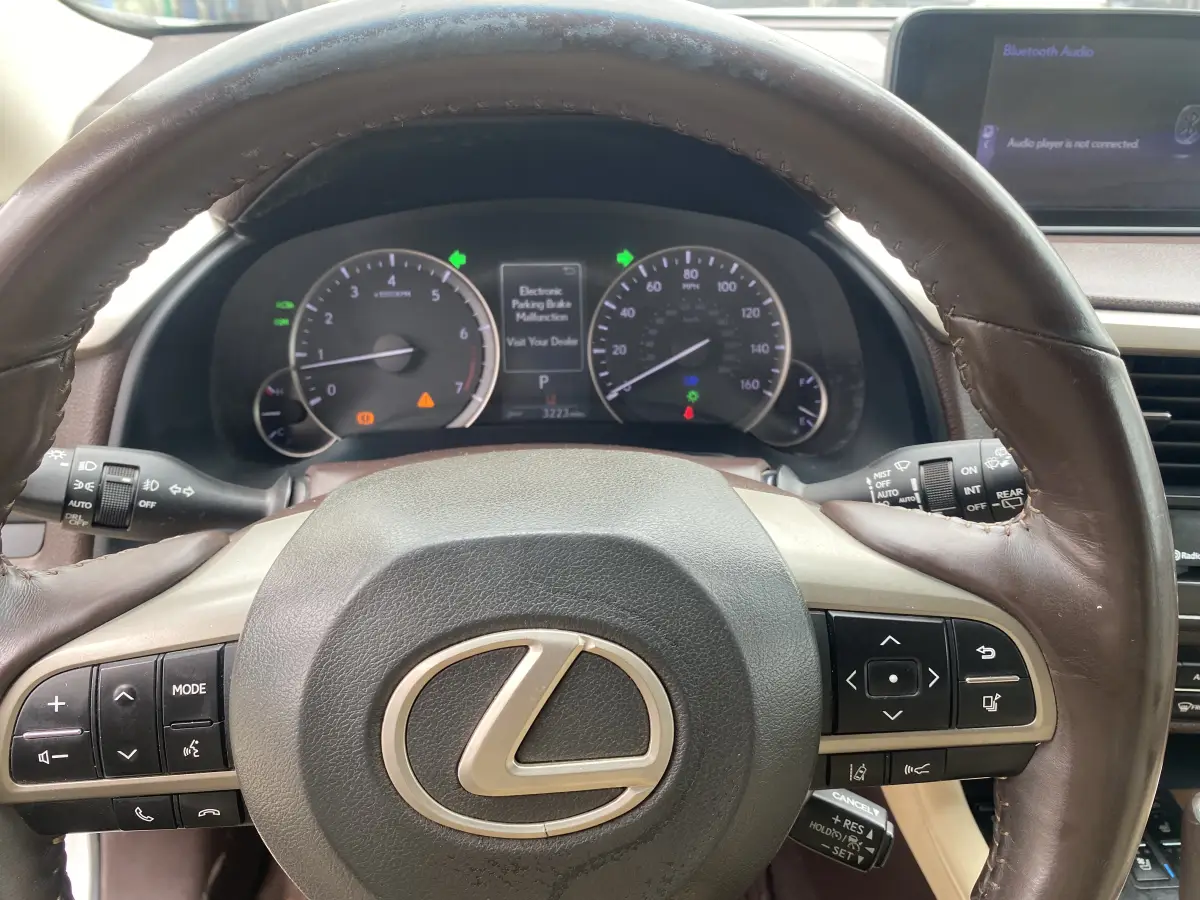 Lexus RX350 2017 - Image 2