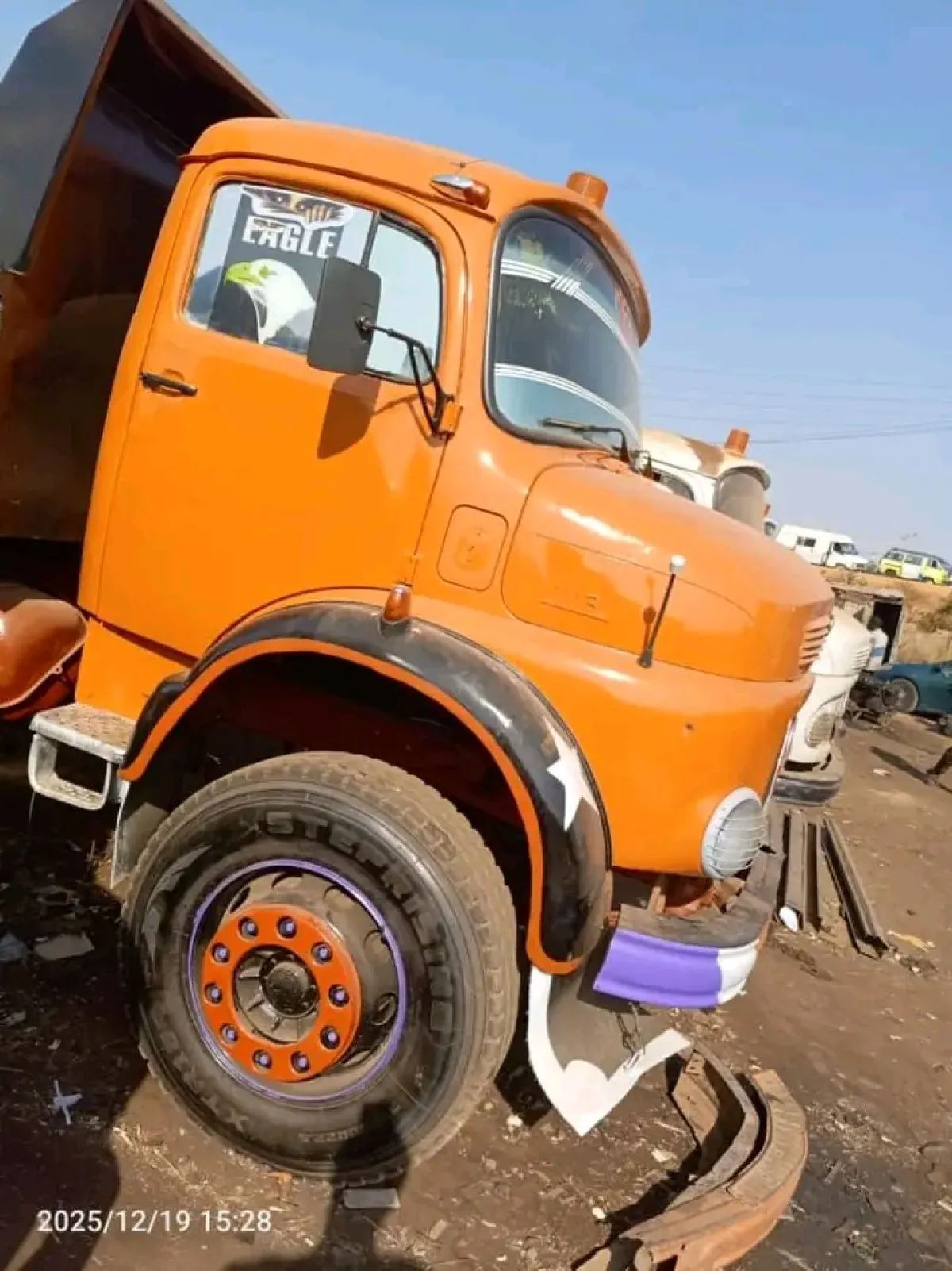 Very neat truck for salw - Image 5