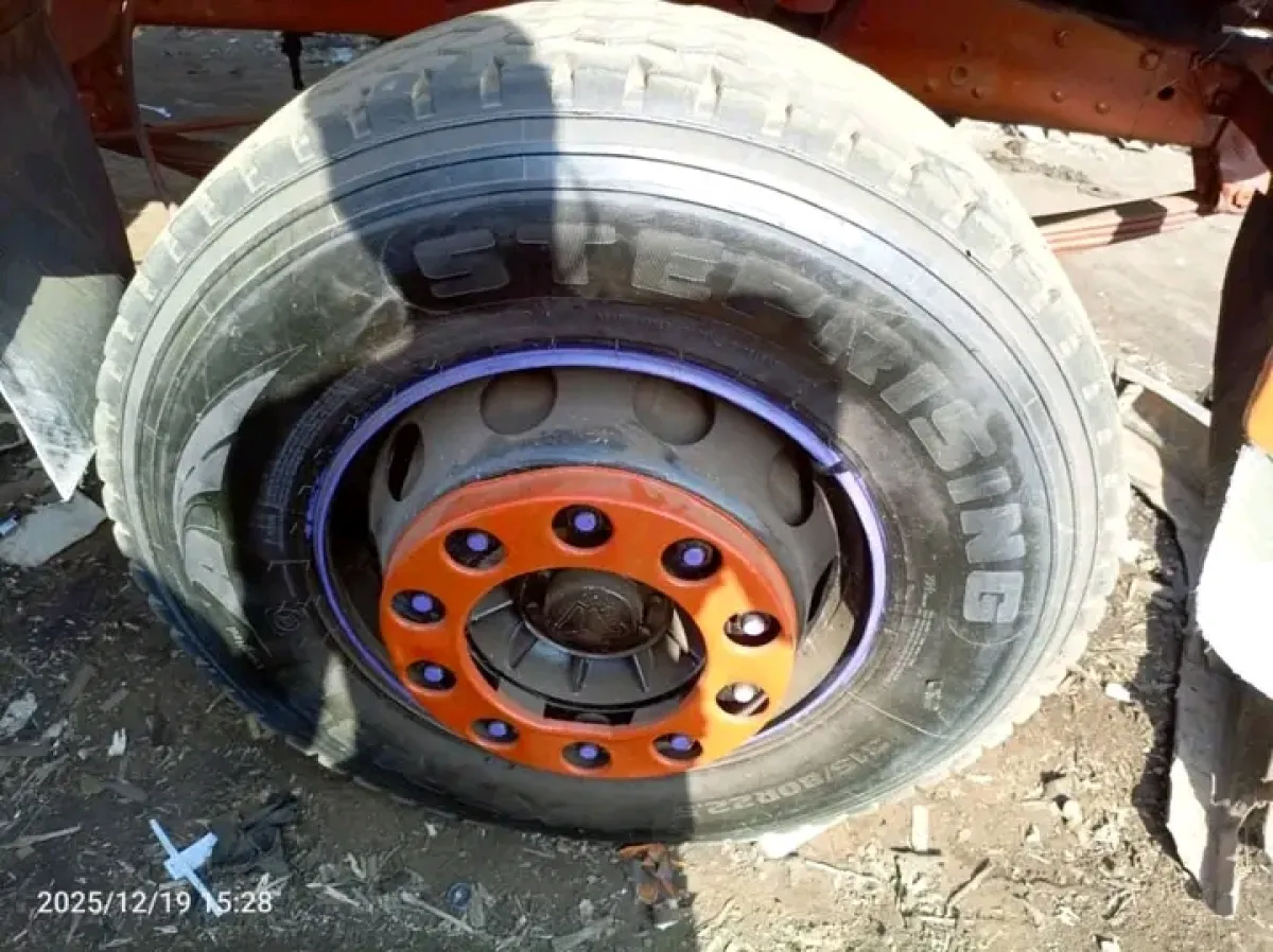 Very neat truck for salw - Image 6