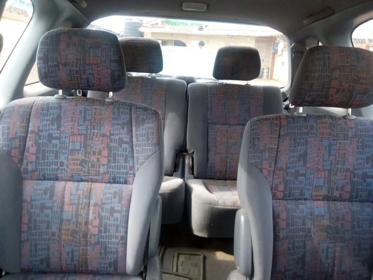 Super Clean Toyota picnic - Image 7