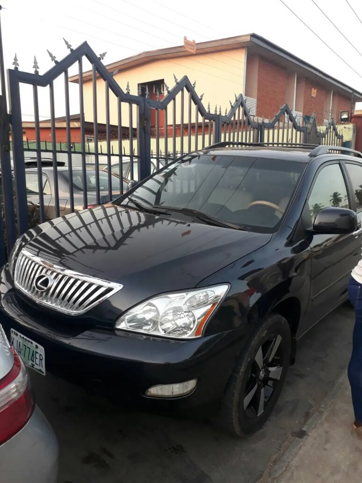 Neat Lexus Rx for sale - Image 2