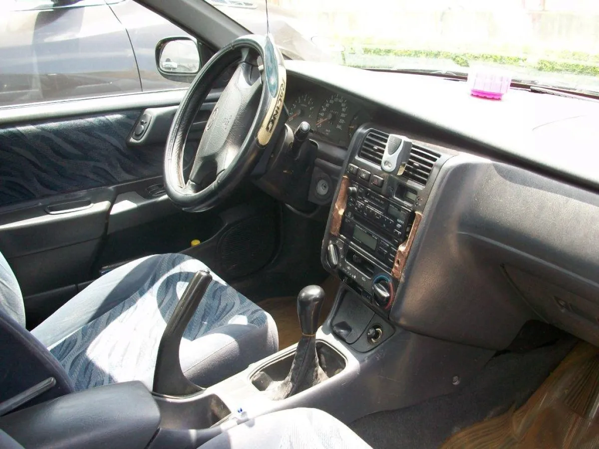Toyota carina E wagon - Image 4