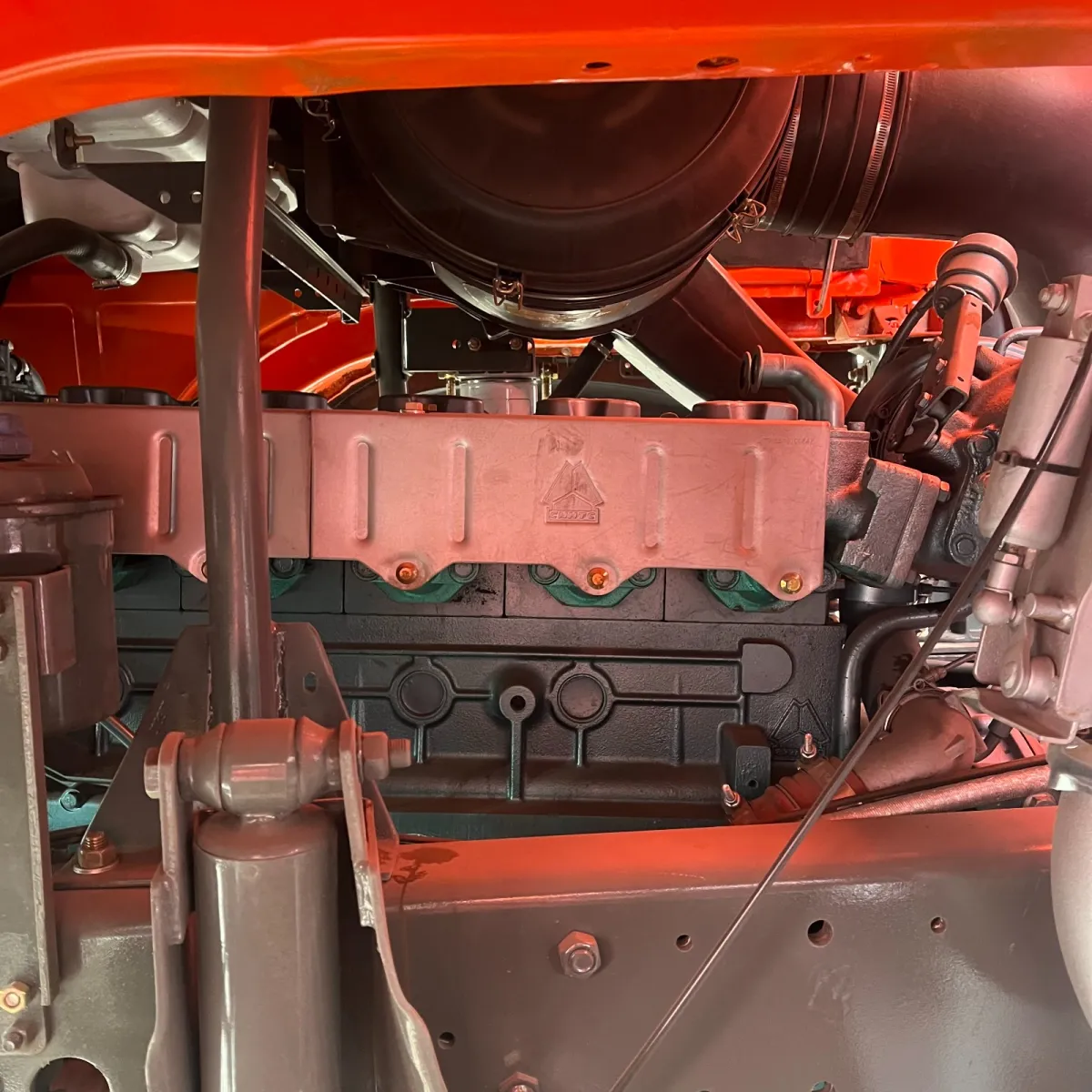 Sinotruck HOWO truck - Image 2