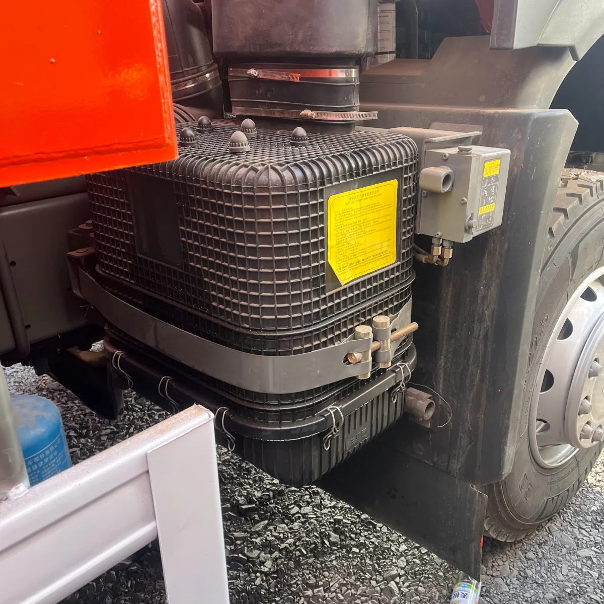 Sinotruck HOWO truck - Image 6