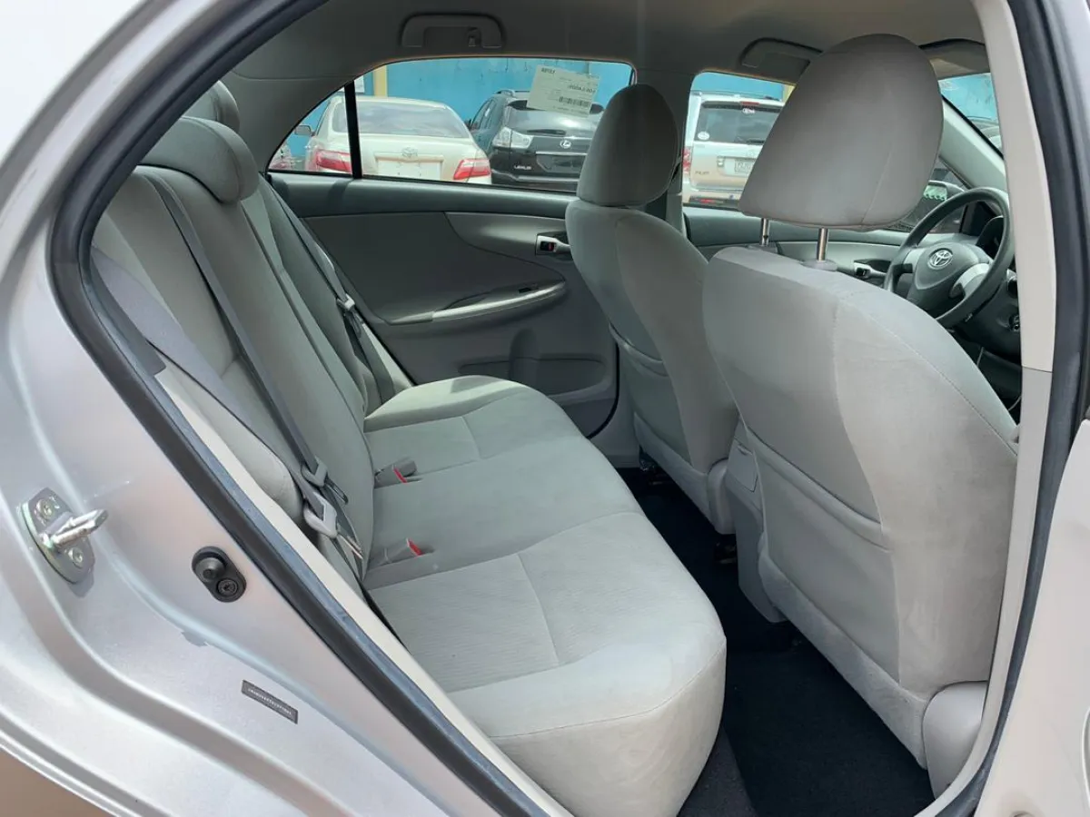 Foreign Used 2010 Toyota Corolla Le Silver - Image 3