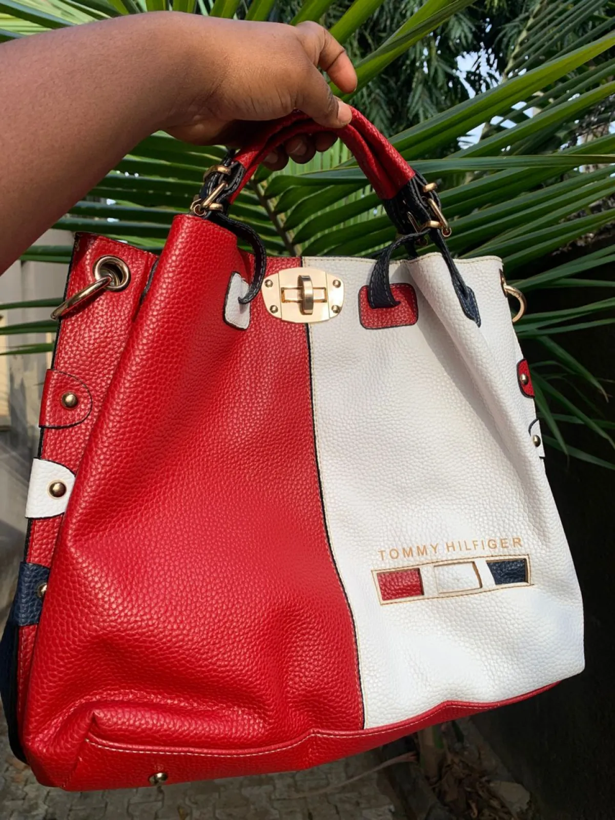 Tommy Hilfiger bag - Image 1