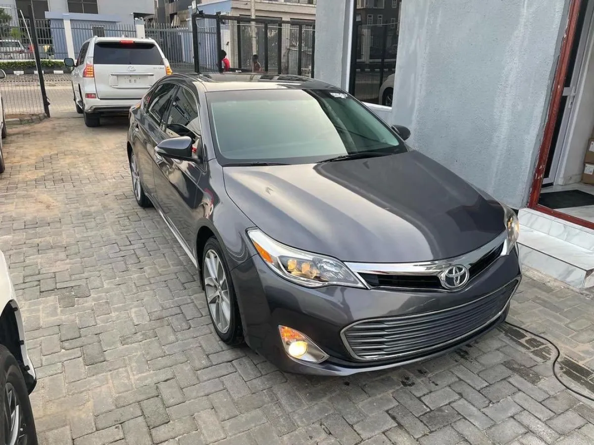 2015 Toyota Avalon Xle Foreign Used XLE Fullest Option - Image 2