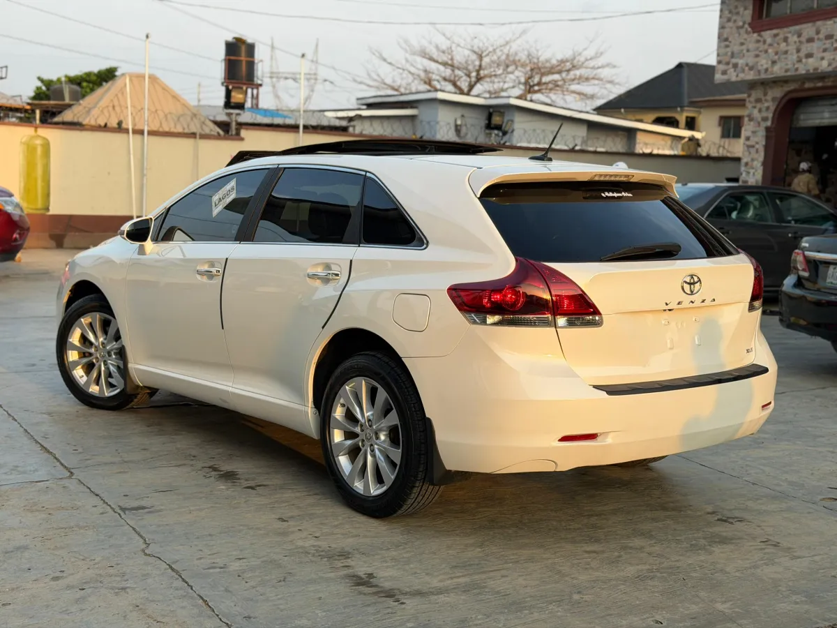 Foreign Used Toyota Venza 2015 Fullest Option - Image 10
