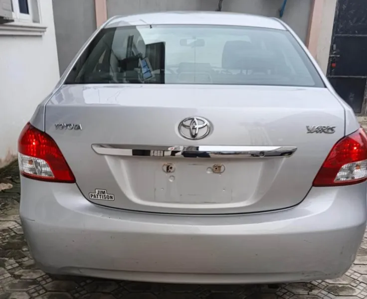 Toyota Yaris 2010 foreign used direct Belgium distress sale