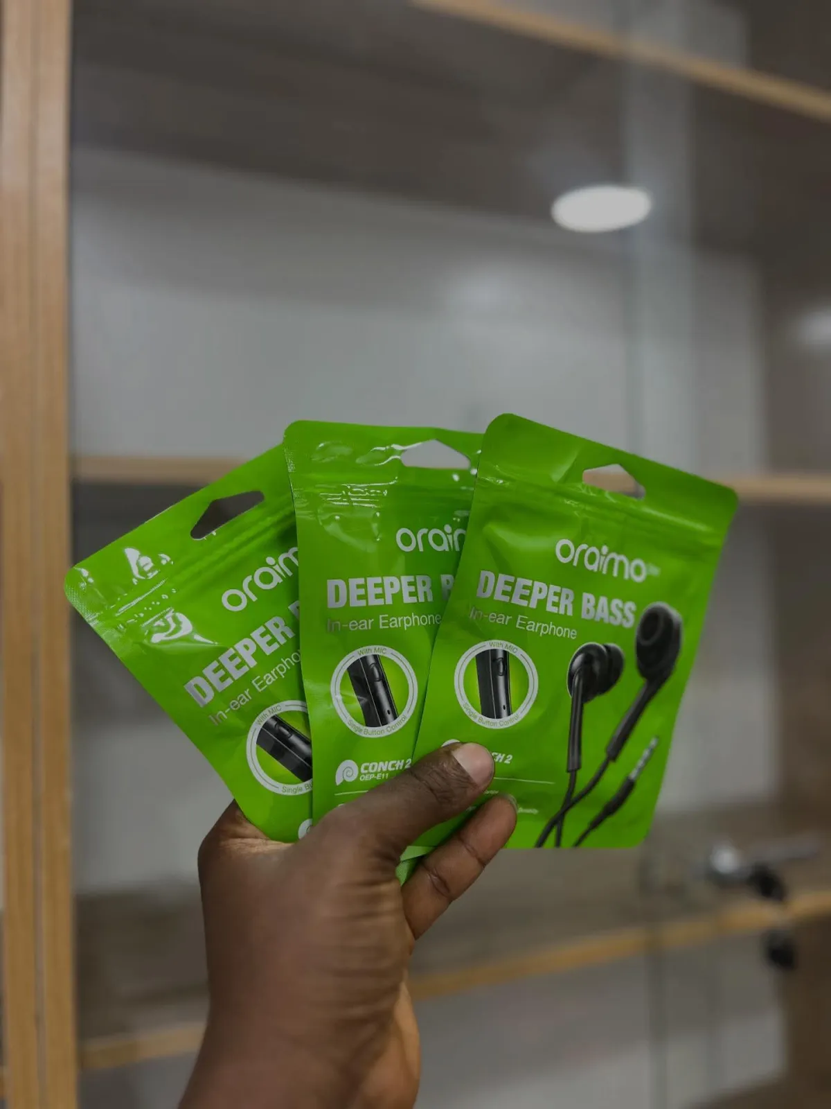Oraimo earpiece in Benin - Image 2