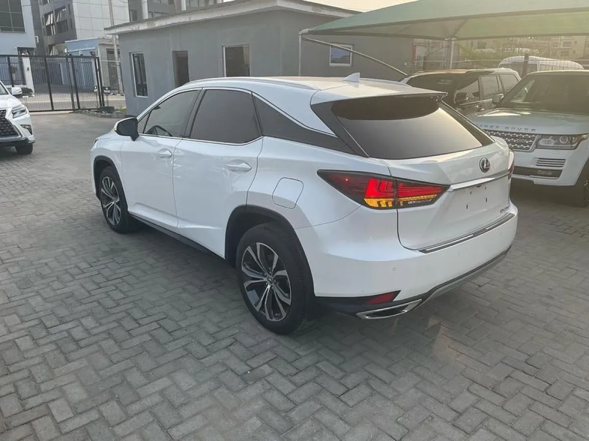 Lexus RX 350 2020 - Image 2