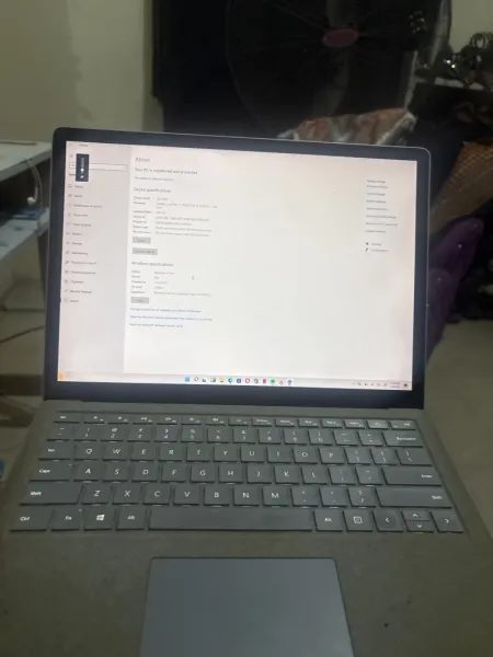 Surface windows 11 pro core i7