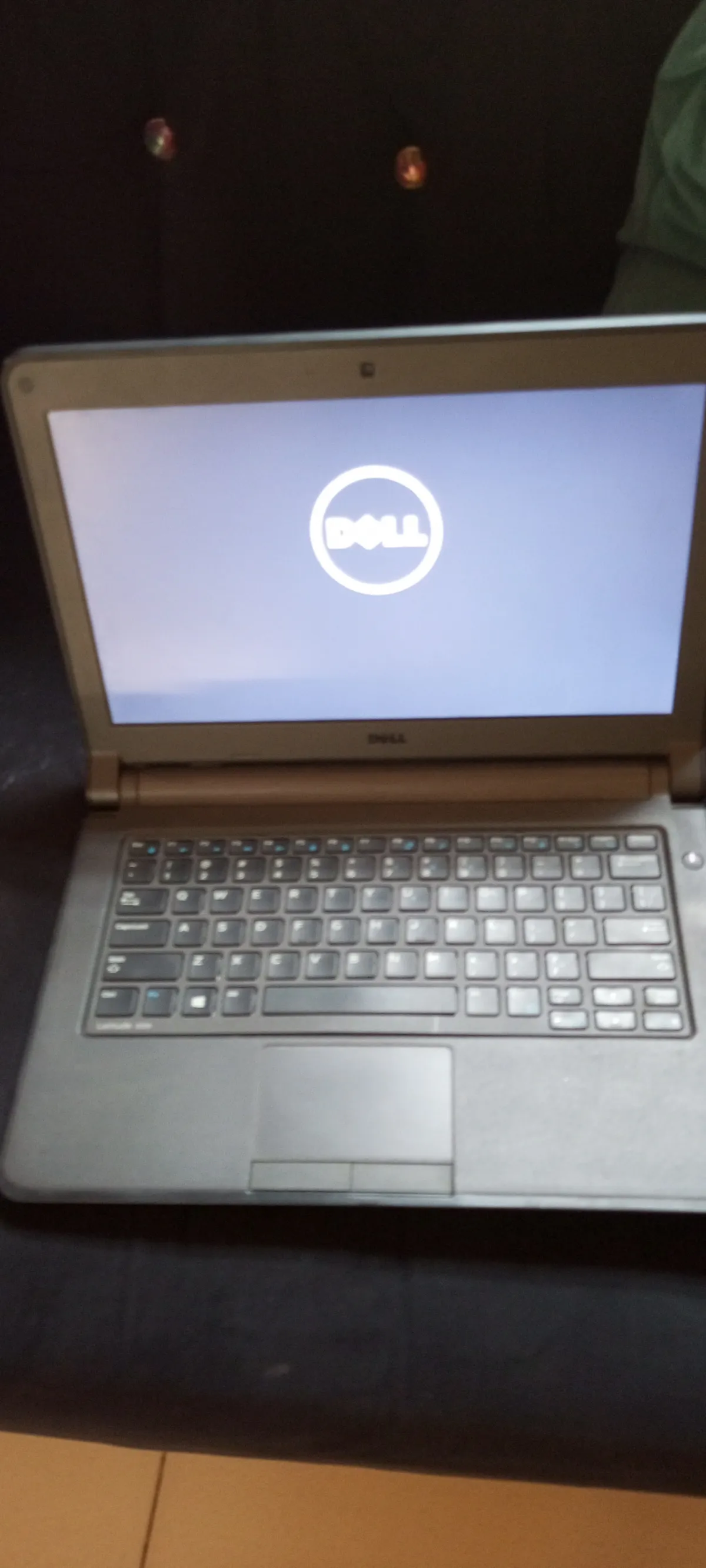 Dell latitude 3350 - Image 2