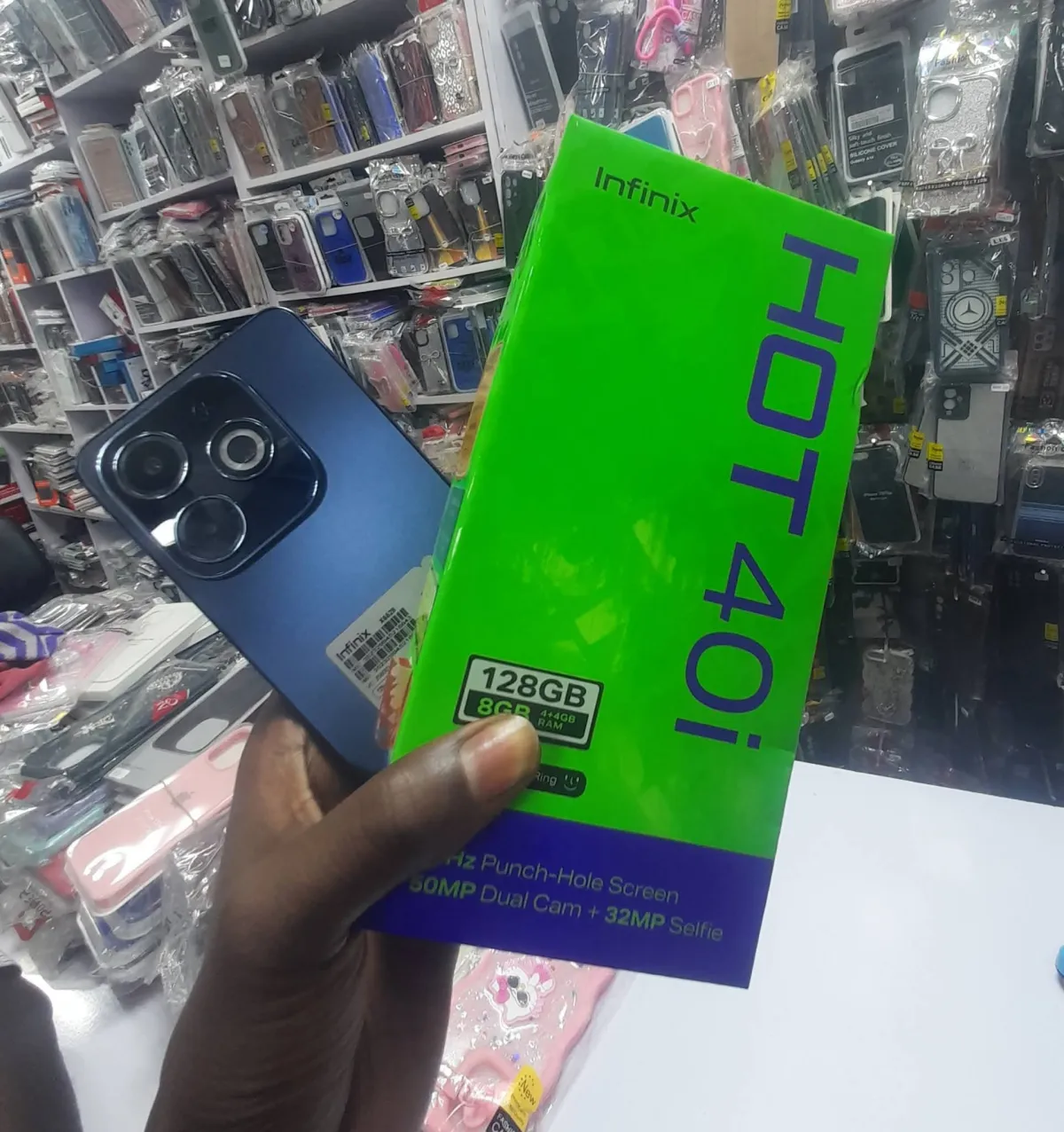 Infinix hot 40i in Benin - Image 3