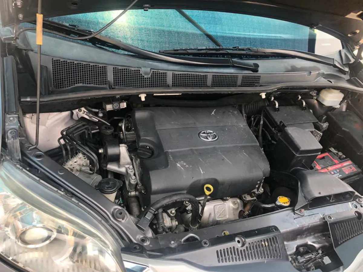 2015 Toyota Sienna Tokunbo Full Option - Image 2