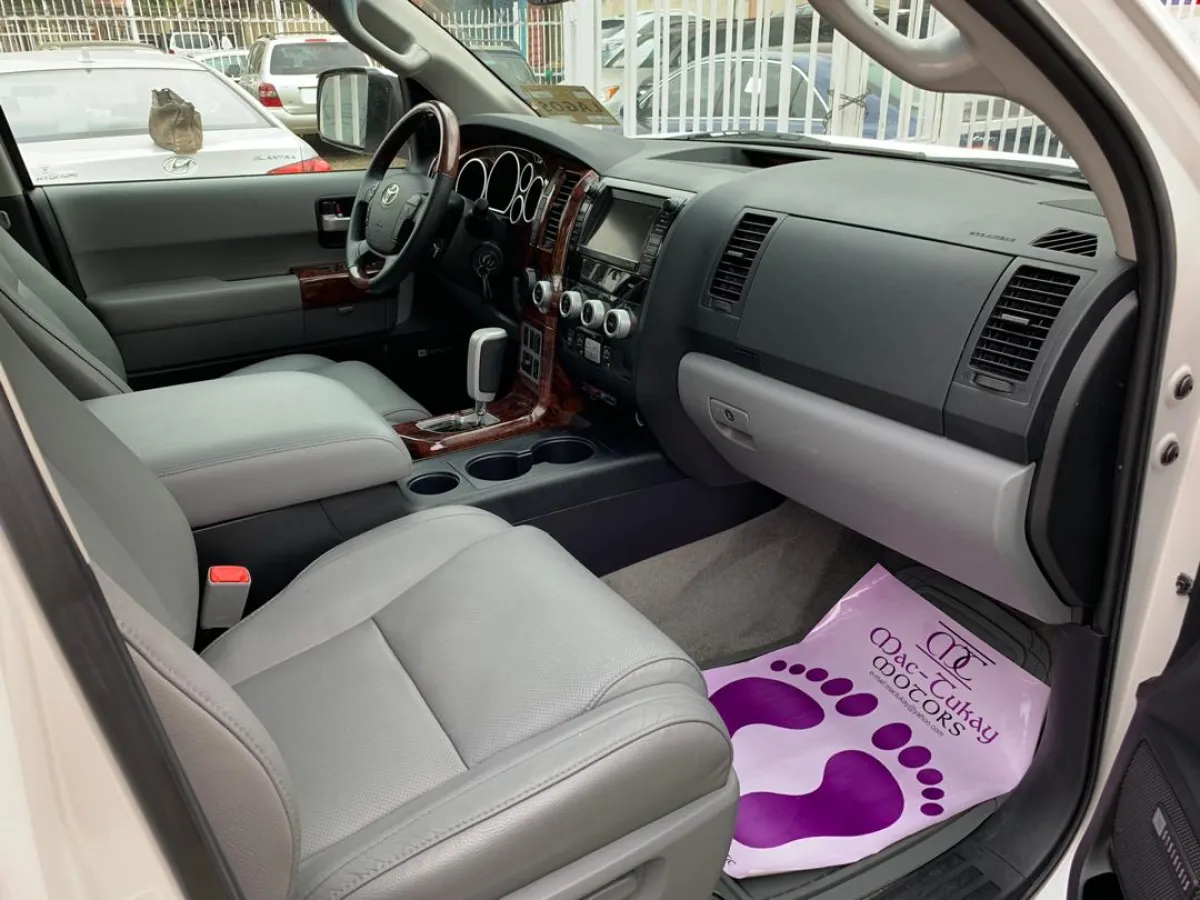 2008 Model Toyota Sequoia Toks Full Option Platinum Edition - Image 5