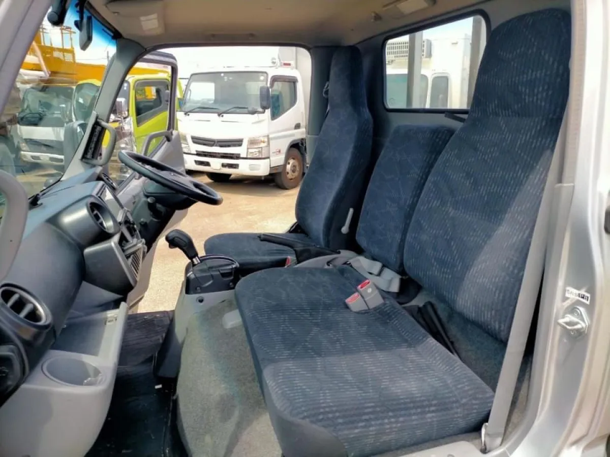 2013 Toyota Dyna Truck - Image 4