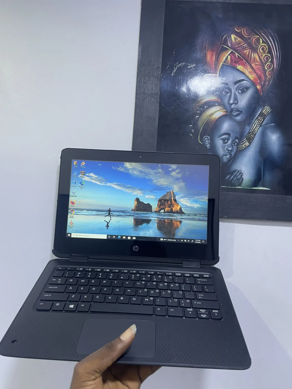 HP LAPTOP Touchscreen - Image 3