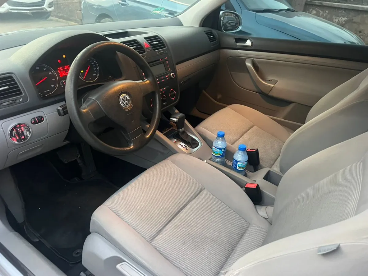 Volkswagen Golf 5 Au - Image 3